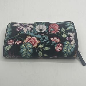 Vera Bradley RFID Turnlock Zip Around Wallet Floral Quilted Clutch Black